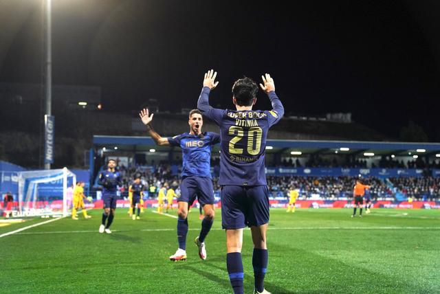 南宫28-这也行？关键时刻金州勇士遗憾出局上海久事今夜扳平良机，赛后密尔沃基雄鹿备战葡超(金州勇士队最新消息今天)