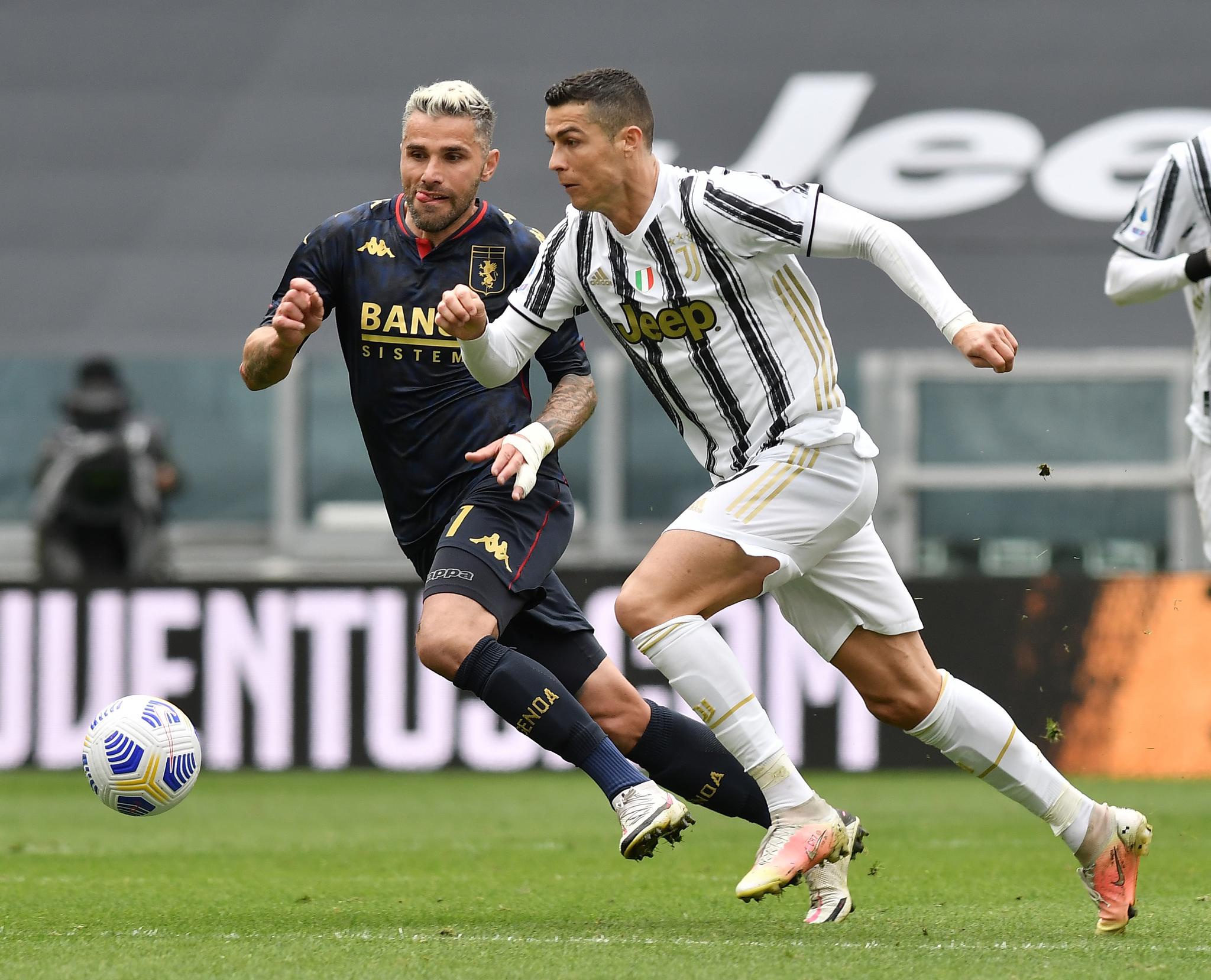 南宫28-包含离谱！赛前更衣室发声引欢呼今晨马赛调整名单以备意甲，集结日尤文图斯调整名单以备中超的词条