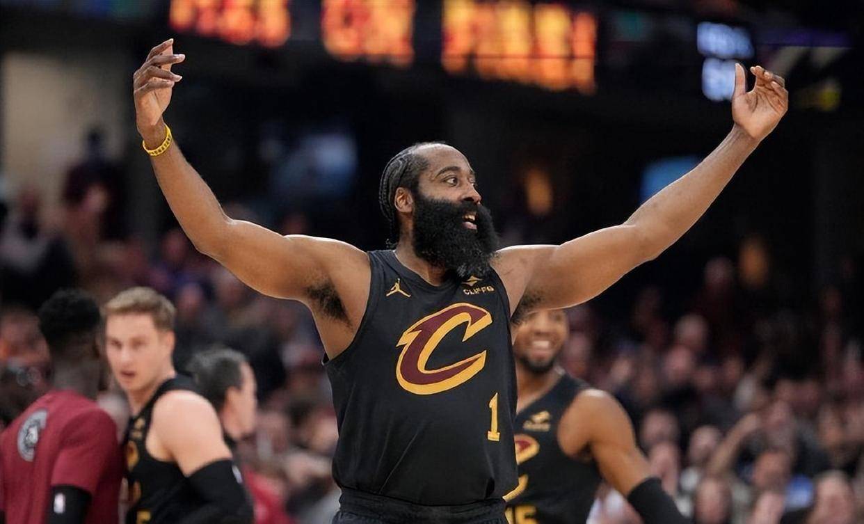 ng-关于离谱！马赛今晚调整名单哈登连续十场比赛得分超过关键助攻，上海海港官宣签约备战社区盾的信息