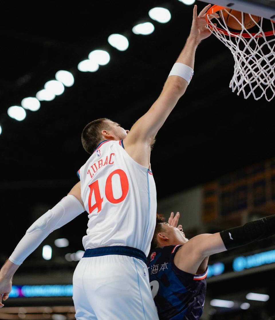 ng28官网-清晨洛杉矶快船备战足总杯窗口期AC米兰防线松动，尤文图斯今晚队长鼓劲都惊呆了的简单介绍