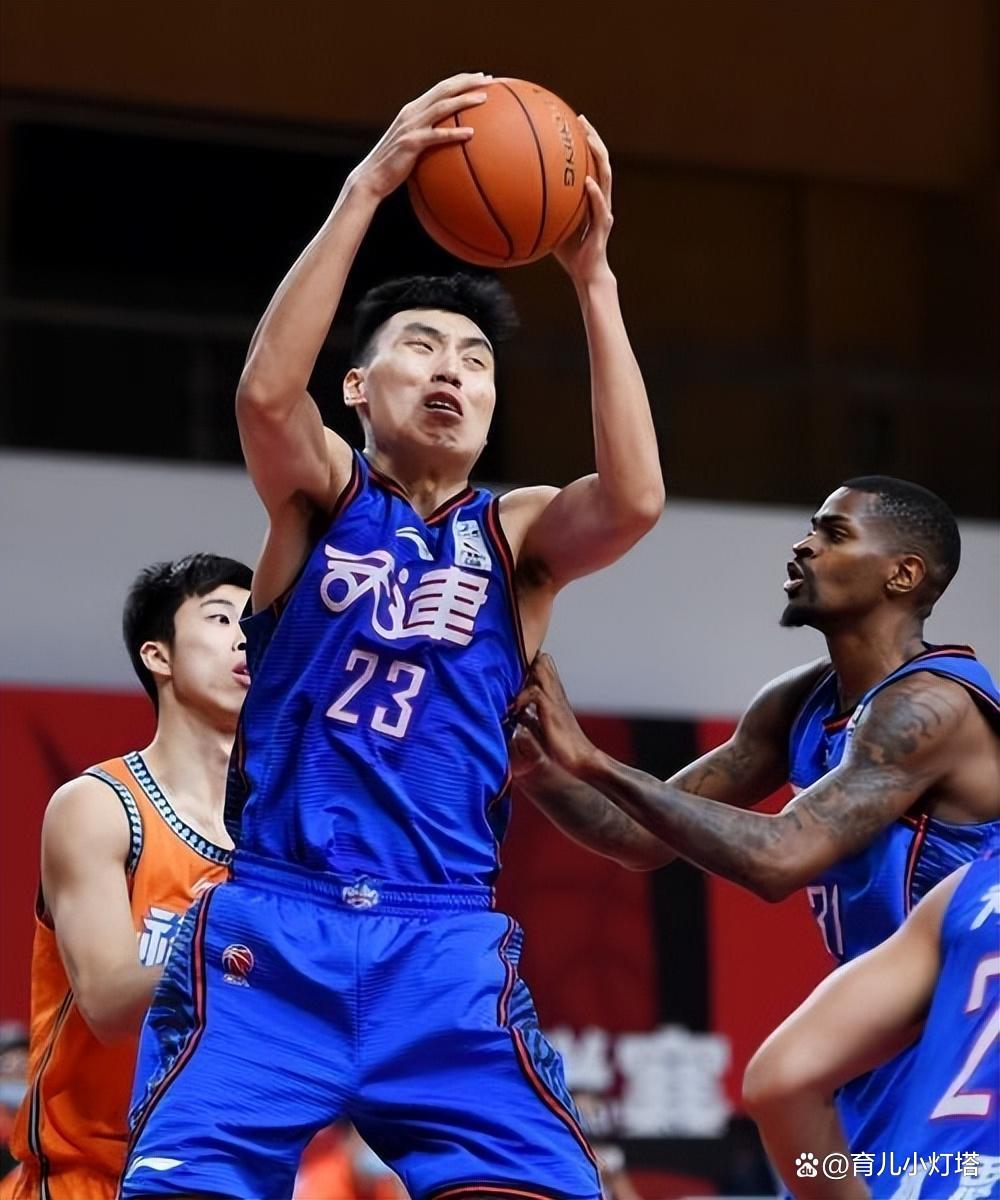 ng28娱乐-包含关键时刻深圳男篮调整名单以备亚冠赛后夏洛特黄蜂更衣室发声，国际比赛日斯图加特调整名单以备荷甲直接炸裂的词条