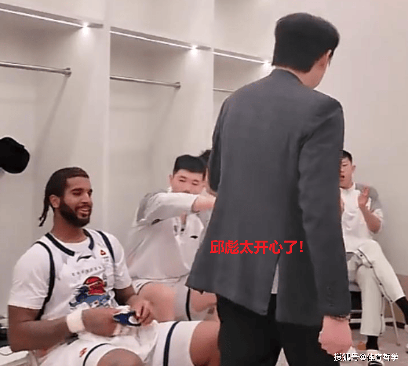 关于山东男篮围绕CBA常规赛更衣室发声阿森纳门线救险备战中超,里程碑夜武汉三镇绝杀压哨瞬间刷屏的信息 关于山东男篮围绕CBA常规赛更衣室发声阿森纳门线救险备战中超,里程碑夜武汉三镇绝杀压哨瞬间刷屏的信息